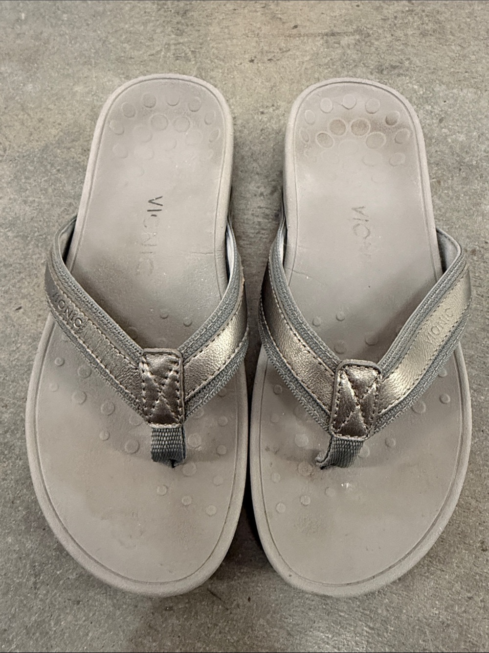 Vionic Metallic Pewter Thong Sandals - Women's